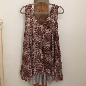 Flowy patterned dress